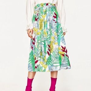 Zara high waist pleated tropical print skirt Small